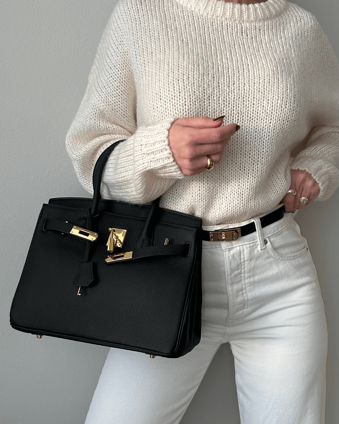 Large Leather Handbag for Women – Elegant Design