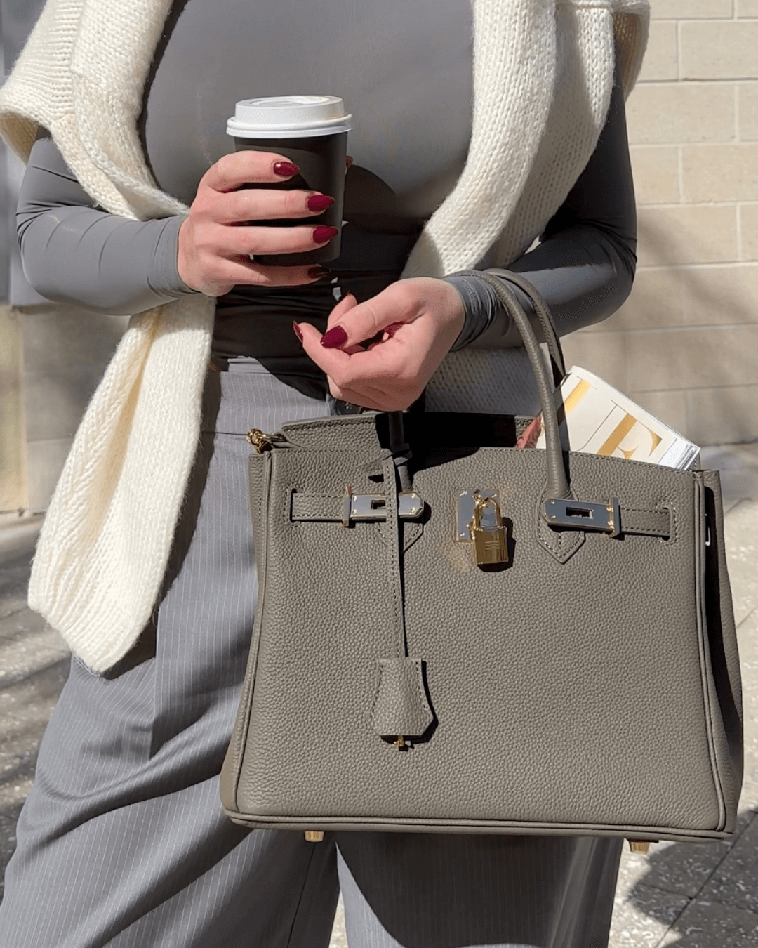 Large Leather Handbag for Women – Elegant Design