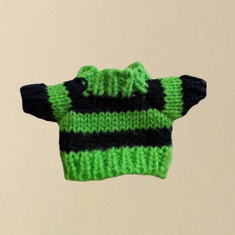 Striped knitted sweater – White/Green with Hat