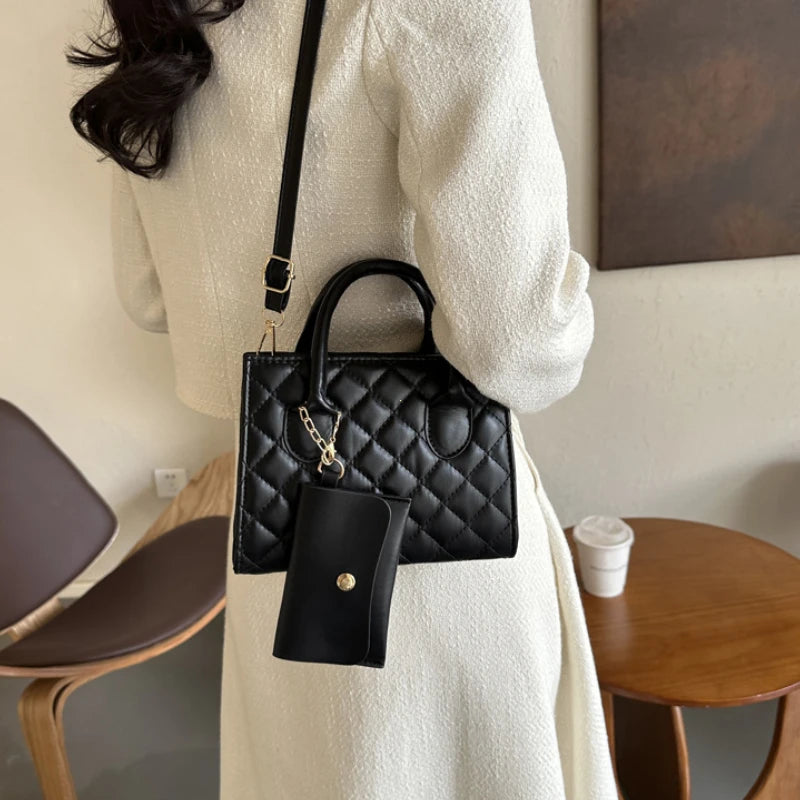 Wide Strap Diamond Bag – style without the stress 