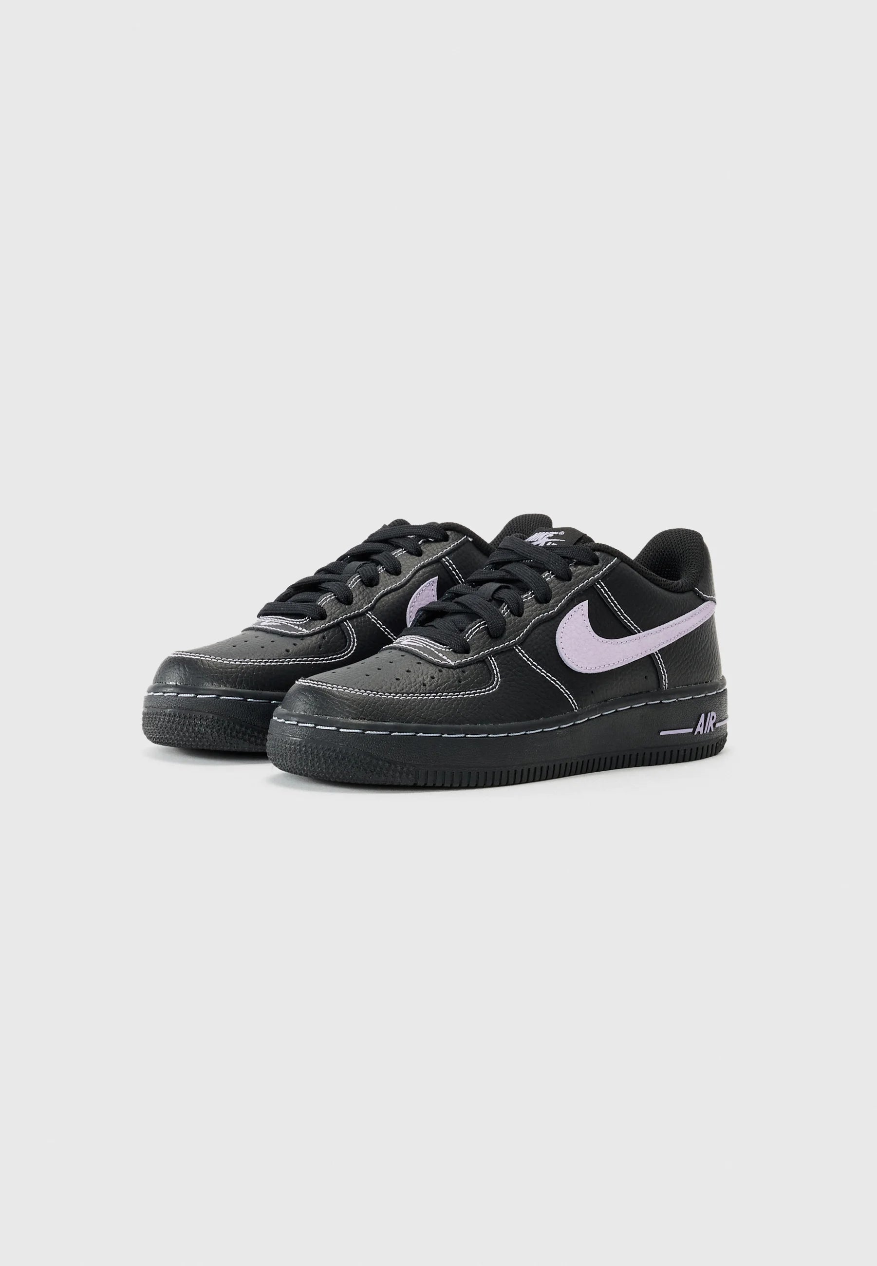AIR FORCE 1 HYDRANGEAS